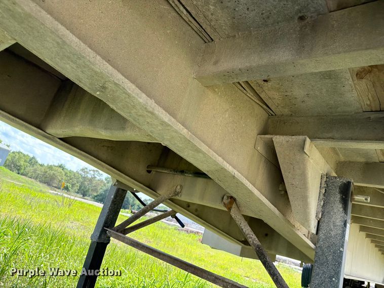 image for item FK3520 1985 Ravens flatbed trailer