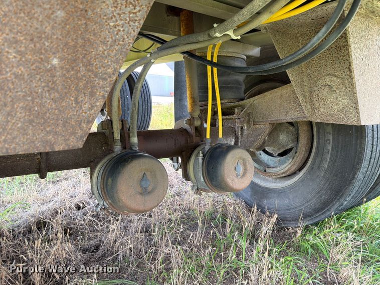 image for item FK3520 1985 Ravens flatbed trailer