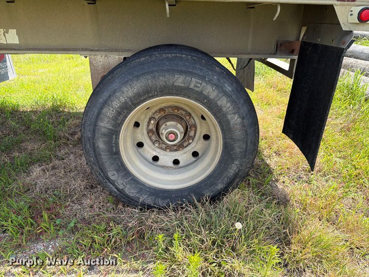 image for item FK3520 1985 Ravens flatbed trailer