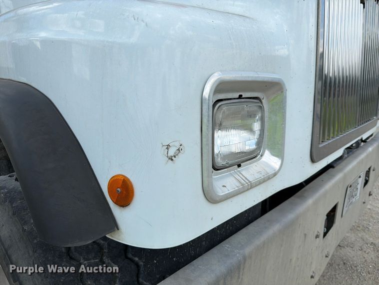 image for item FK3521 2007 International DF557 ready mix truck