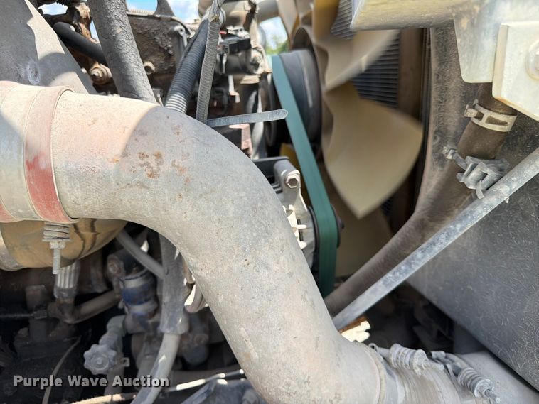 image for item FK3521 2007 International DF557 ready mix truck