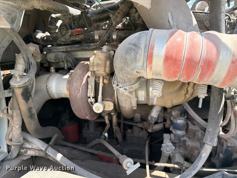 image for item FK3521 2007 International DF557 ready mix truck