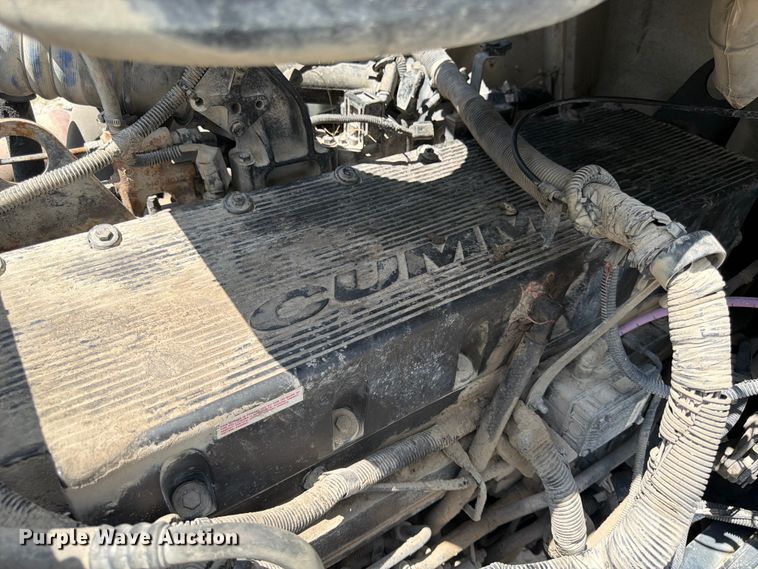 image for item FK3521 2007 International DF557 ready mix truck