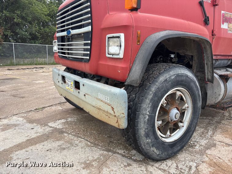 image for item FK3524 1997 Ford LT8000 dump truck
