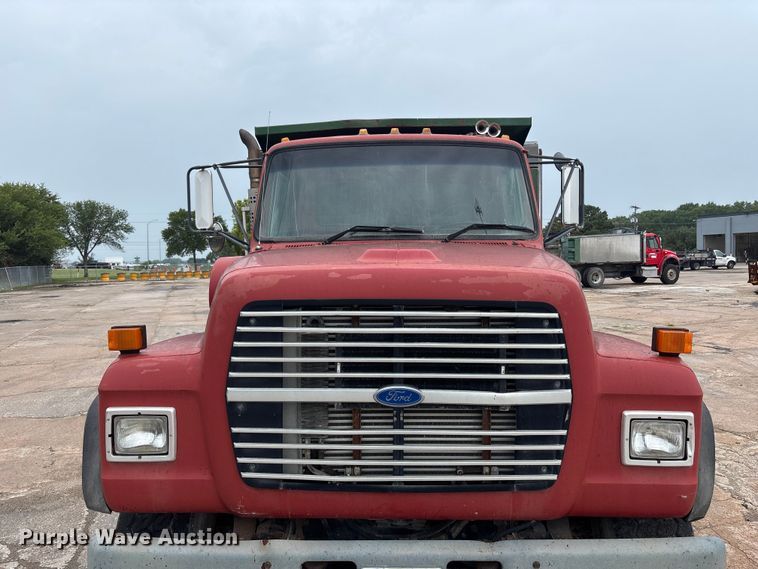 image for item FK3524 1997 Ford LT8000 dump truck