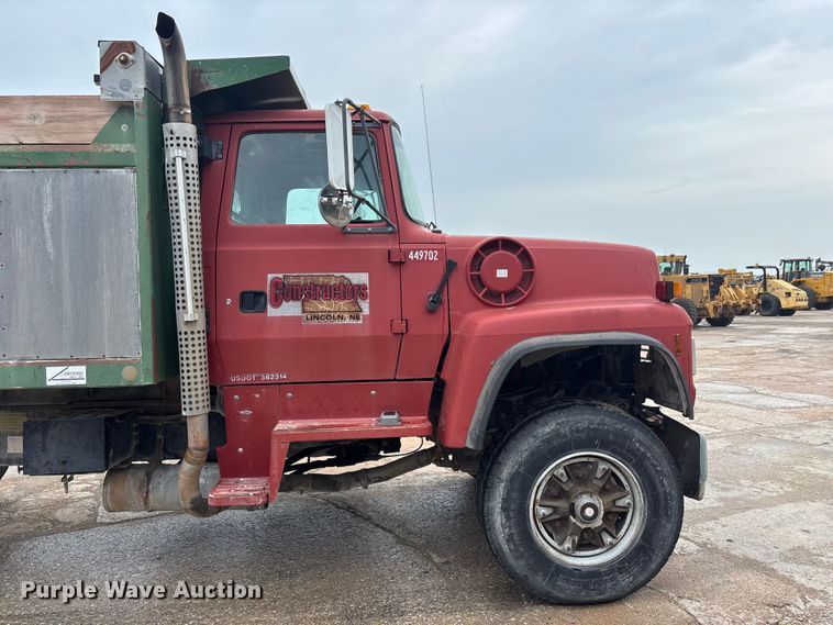 image for item FK3524 1997 Ford LT8000 dump truck