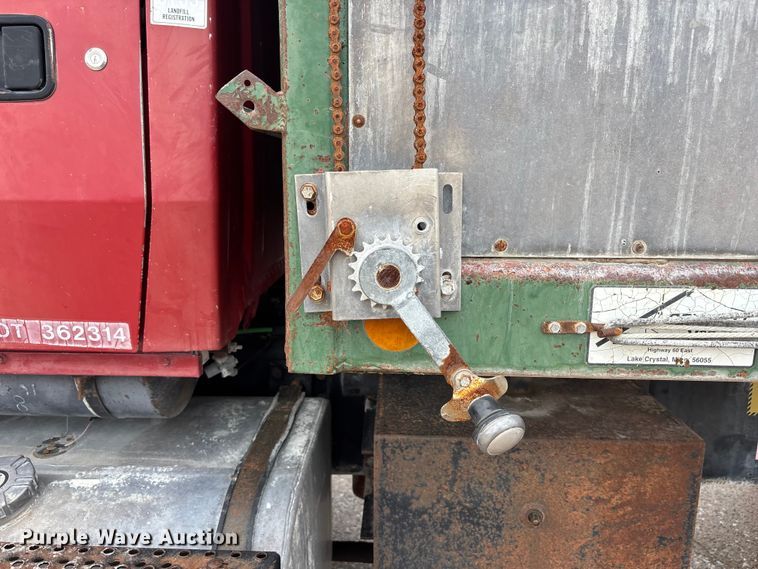 image for item FK3524 1997 Ford LT8000 dump truck