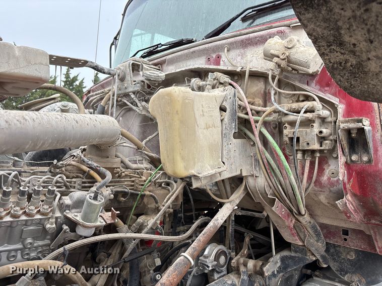 image for item FK3524 1997 Ford LT8000 dump truck