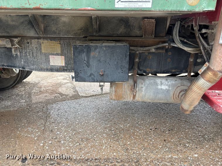 image for item FK3524 1997 Ford LT8000 dump truck