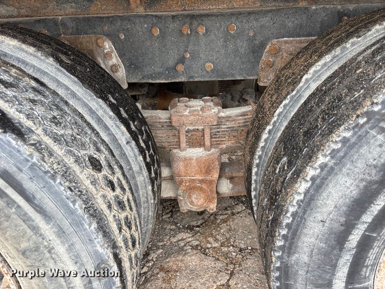 image for item FK3524 1997 Ford LT8000 dump truck