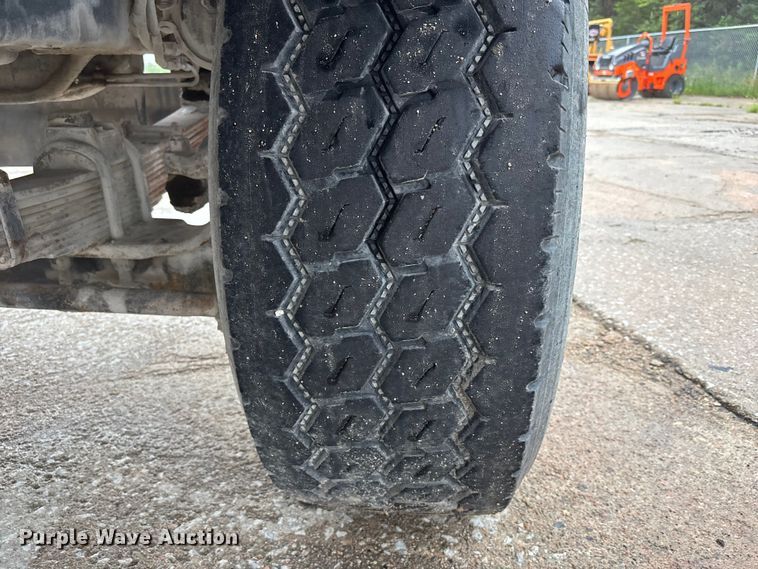 image for item FK3524 1997 Ford LT8000 dump truck
