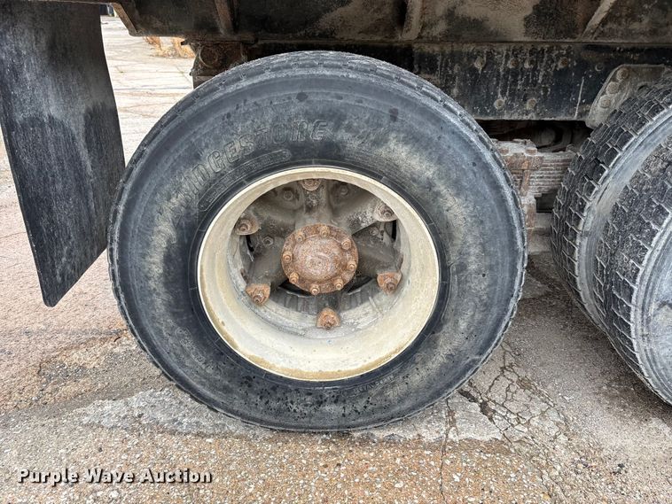image for item FK3524 1997 Ford LT8000 dump truck