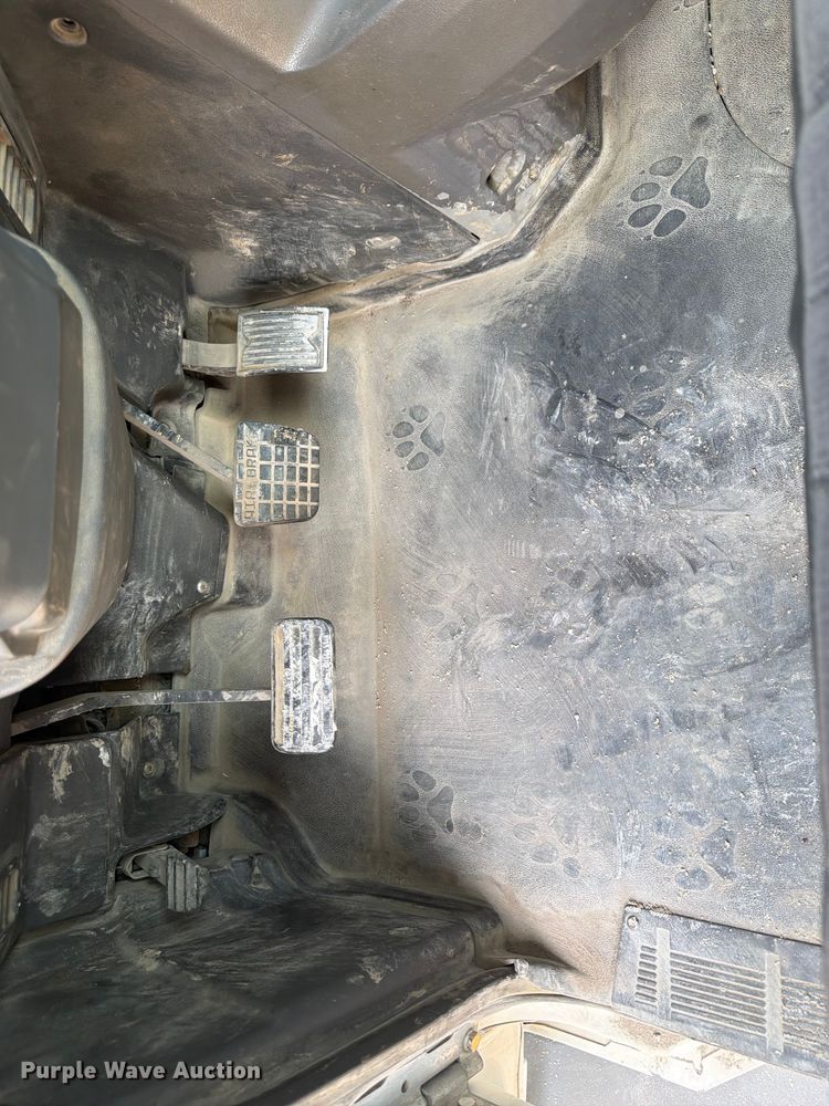 image for item FK3526 2009 Mack CXU613 semi truck
