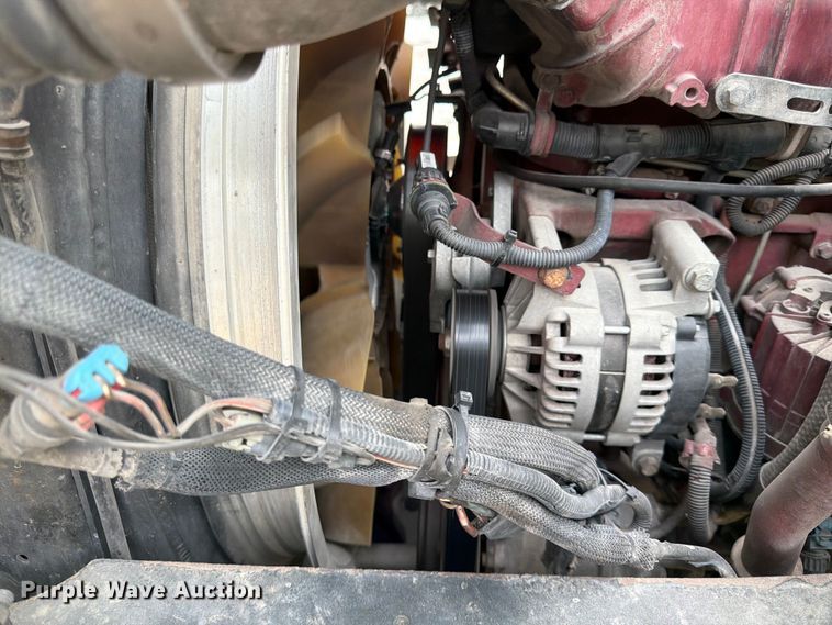 image for item FK3526 2009 Mack CXU613 semi truck