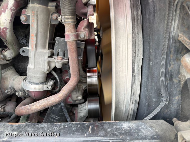 image for item FK3526 2009 Mack CXU613 semi truck