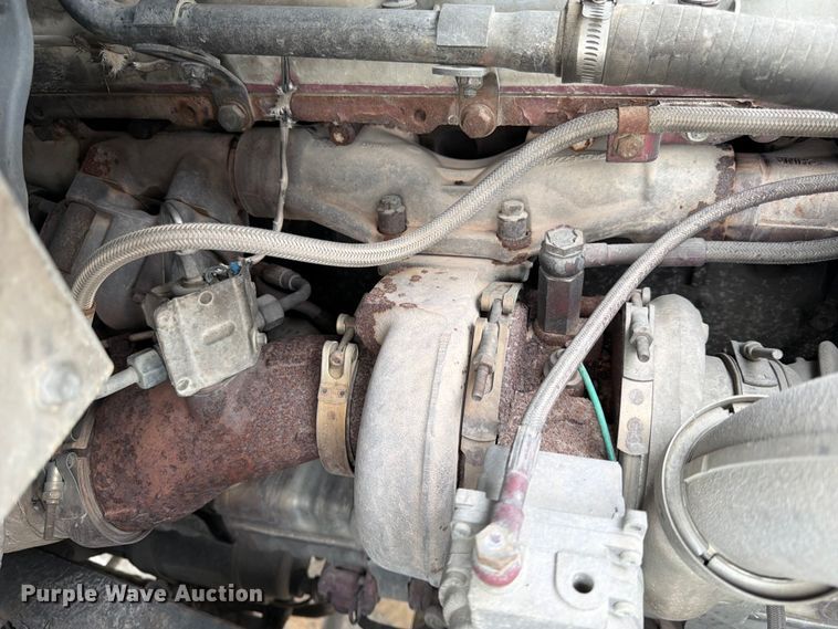 image for item FK3526 2009 Mack CXU613 semi truck