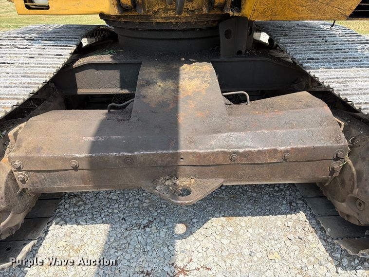 image for item FK3529 1985 Caterpillar 225LC excavator