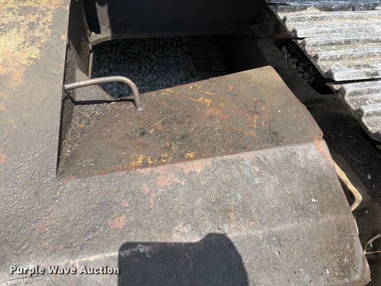 image for item FK3529 1985 Caterpillar 225LC excavator