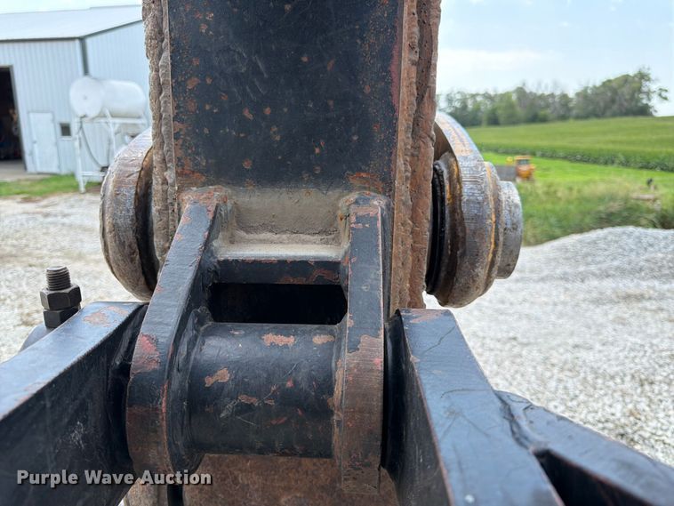image for item FK3529 1985 Caterpillar 225LC excavator