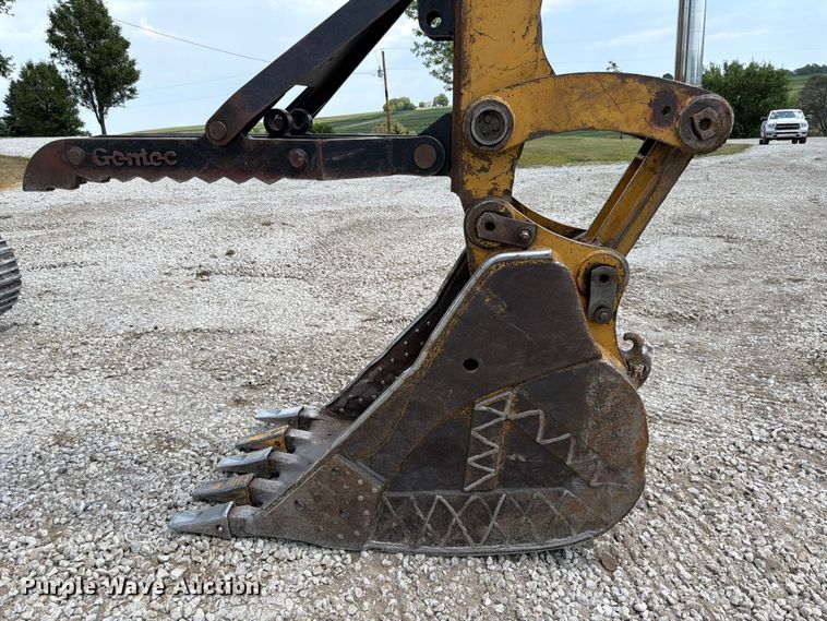 image for item FK3529 1985 Caterpillar 225LC excavator