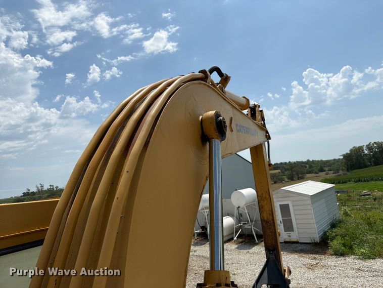 image for item FK3529 1985 Caterpillar 225LC excavator
