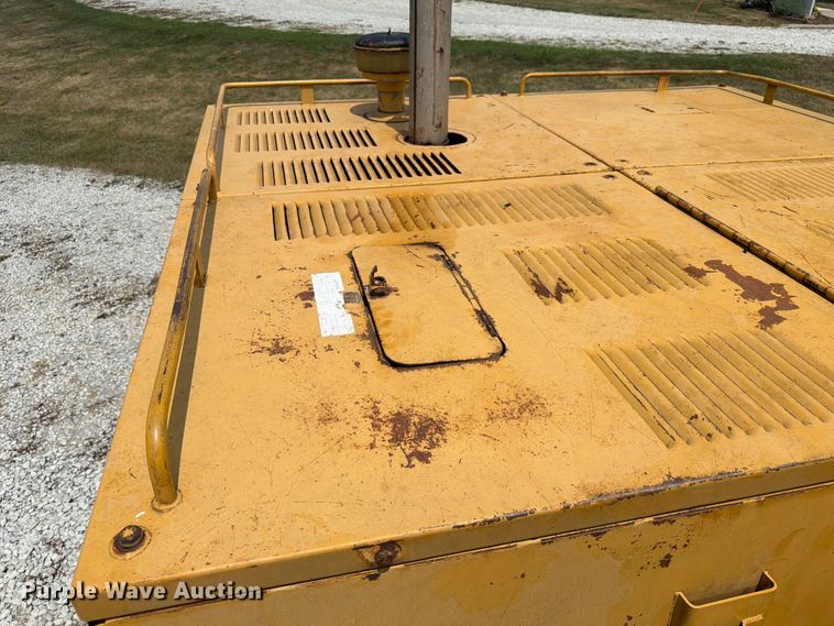 image for item FK3529 1985 Caterpillar 225LC excavator