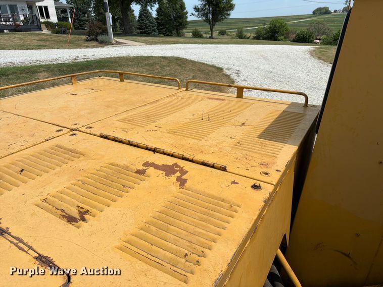 image for item FK3529 1985 Caterpillar 225LC excavator