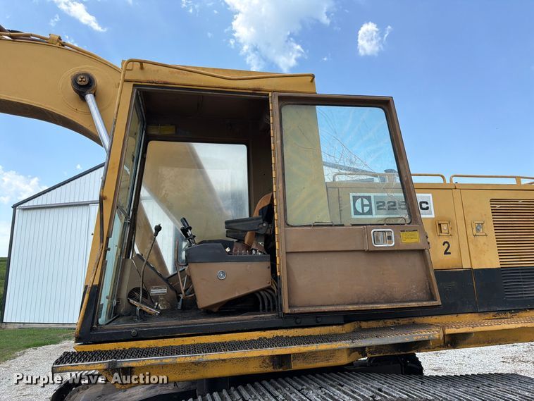 image for item FK3529 1985 Caterpillar 225LC excavator