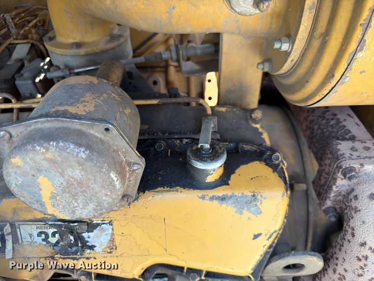 image for item FK3529 1985 Caterpillar 225LC excavator