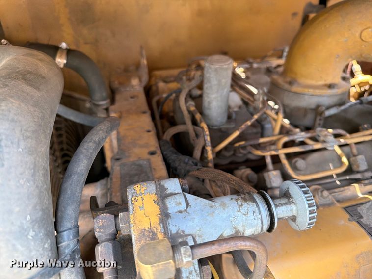 image for item FK3529 1985 Caterpillar 225LC excavator