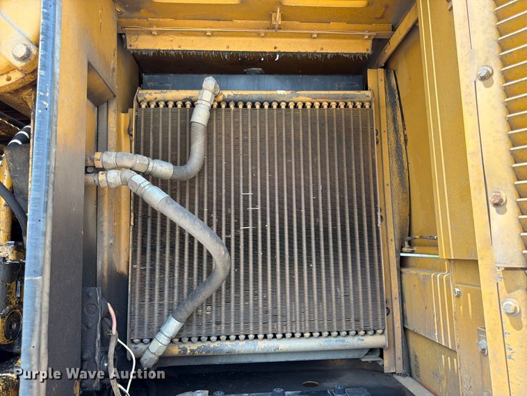 image for item FK3529 1985 Caterpillar 225LC excavator