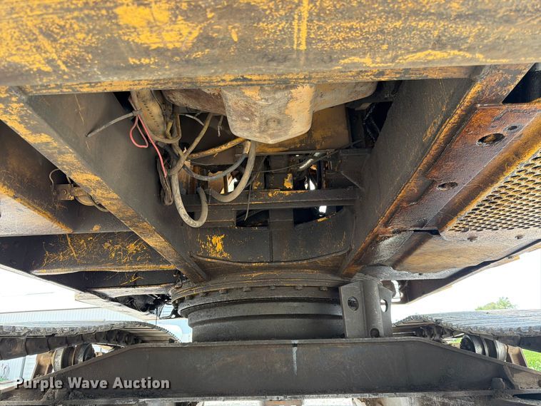 image for item FK3529 1985 Caterpillar 225LC excavator