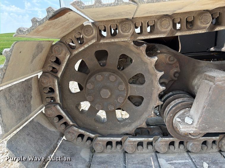 image for item FK3529 1985 Caterpillar 225LC excavator