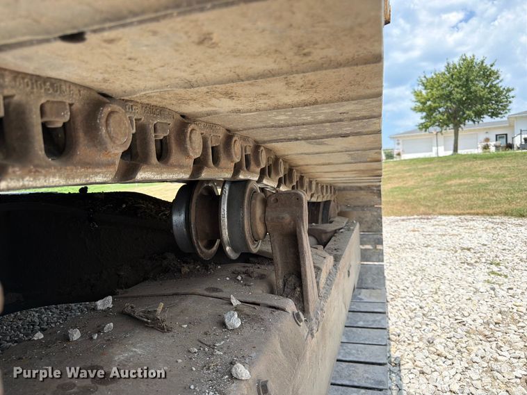 image for item FK3529 1985 Caterpillar 225LC excavator