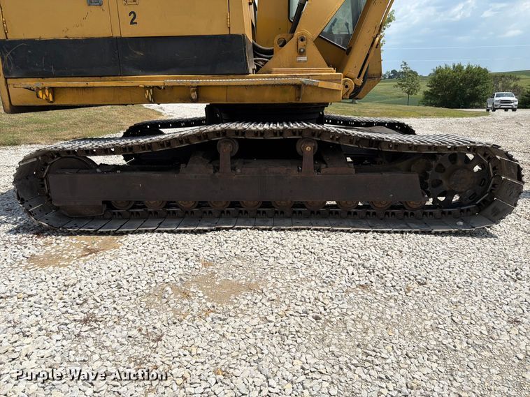 image for item FK3529 1985 Caterpillar 225LC excavator