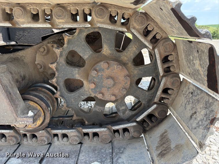 image for item FK3529 1985 Caterpillar 225LC excavator