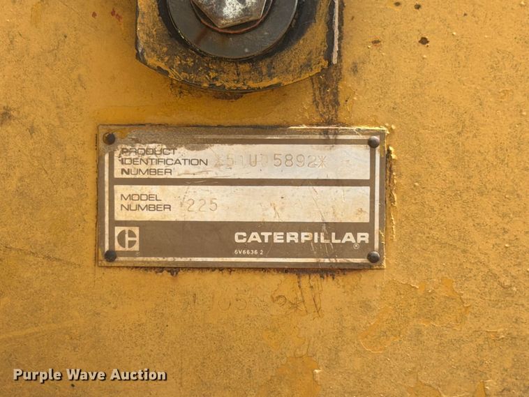 image for item FK3529 1985 Caterpillar 225LC excavator
