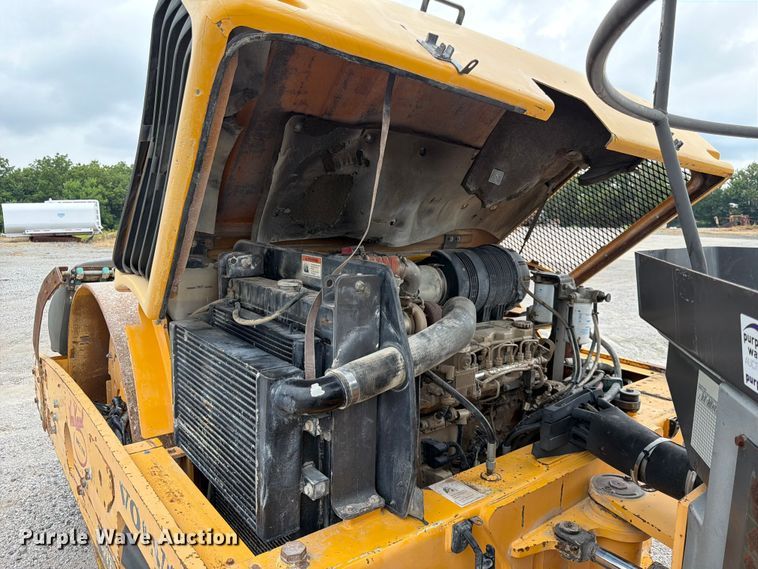 image for item FK3538 2011 Volvo DD138HF double drum vibratory roller