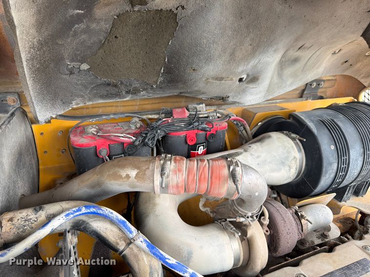 image for item FK3538 2011 Volvo DD138HF double drum vibratory roller