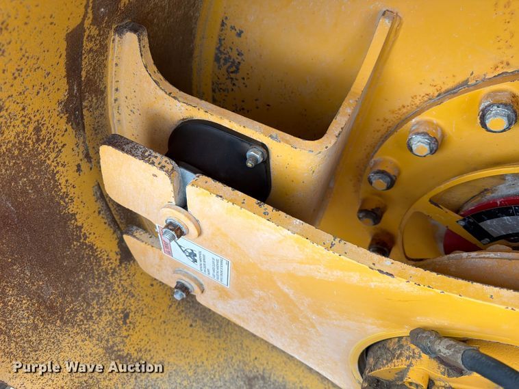 image for item FK3538 2011 Volvo DD138HF double drum vibratory roller