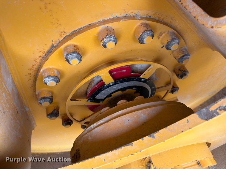image for item FK3538 2011 Volvo DD138HF double drum vibratory roller