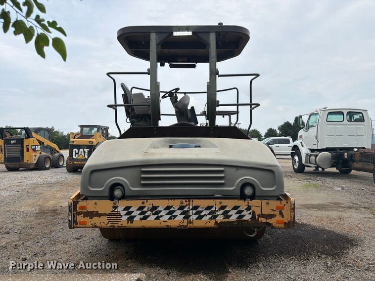 image for item FK3539 2012 Volvo DD138HF double drum vibratory roller
