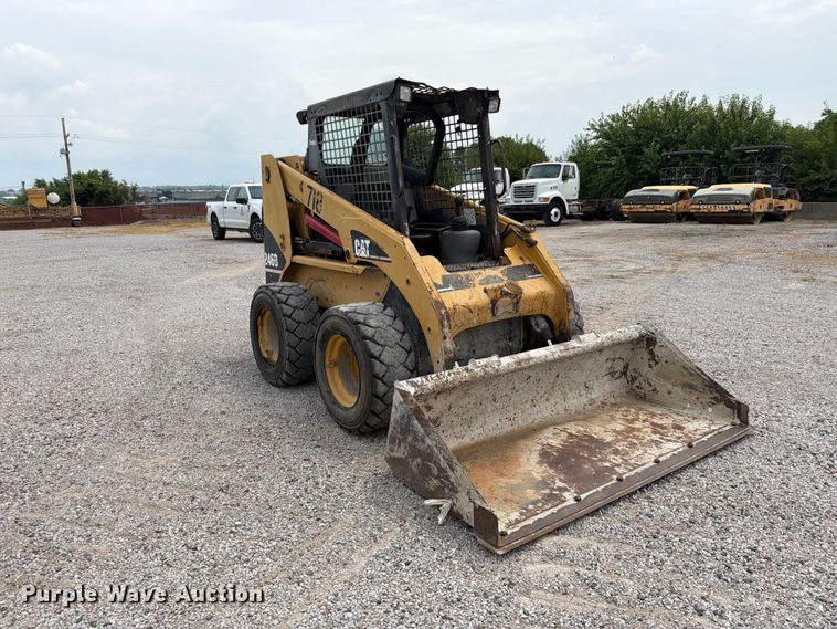 image for item FK3540 2004 Caterpillar 246B skid steer loader