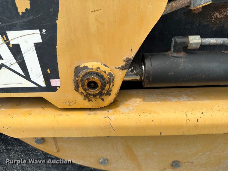 image for item FK3540 2004 Caterpillar 246B skid steer loader