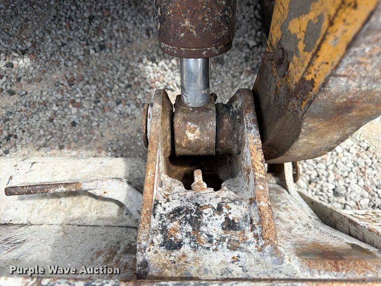 image for item FK3540 2004 Caterpillar 246B skid steer loader