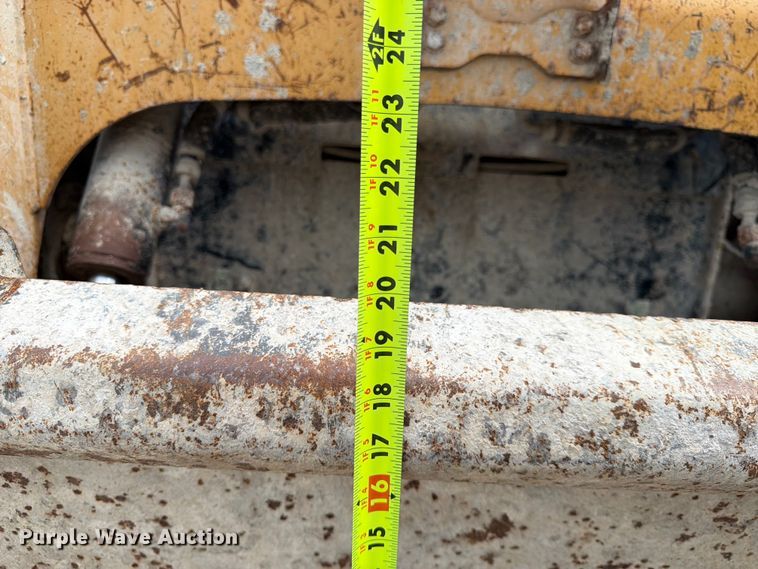 image for item FK3540 2004 Caterpillar 246B skid steer loader