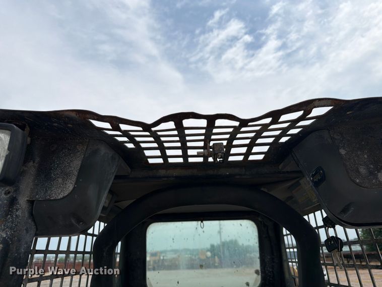 image for item FK3540 2004 Caterpillar 246B skid steer loader