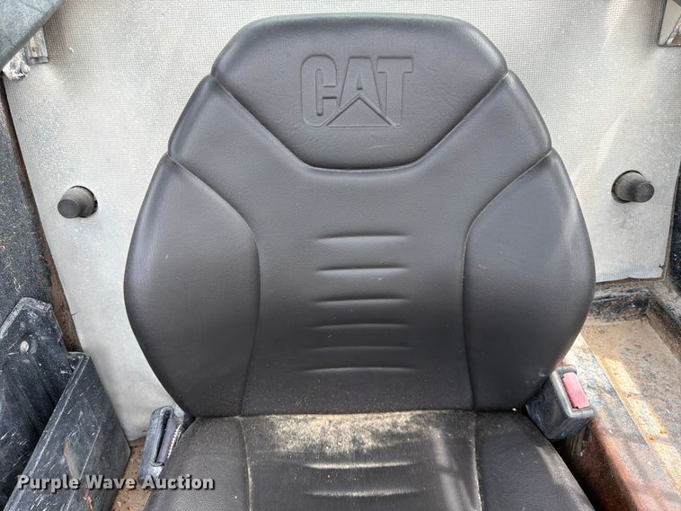 image for item FK3540 2004 Caterpillar 246B skid steer loader