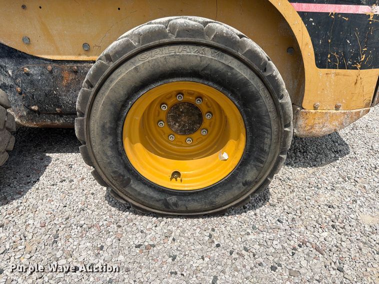 image for item FK3540 2004 Caterpillar 246B skid steer loader