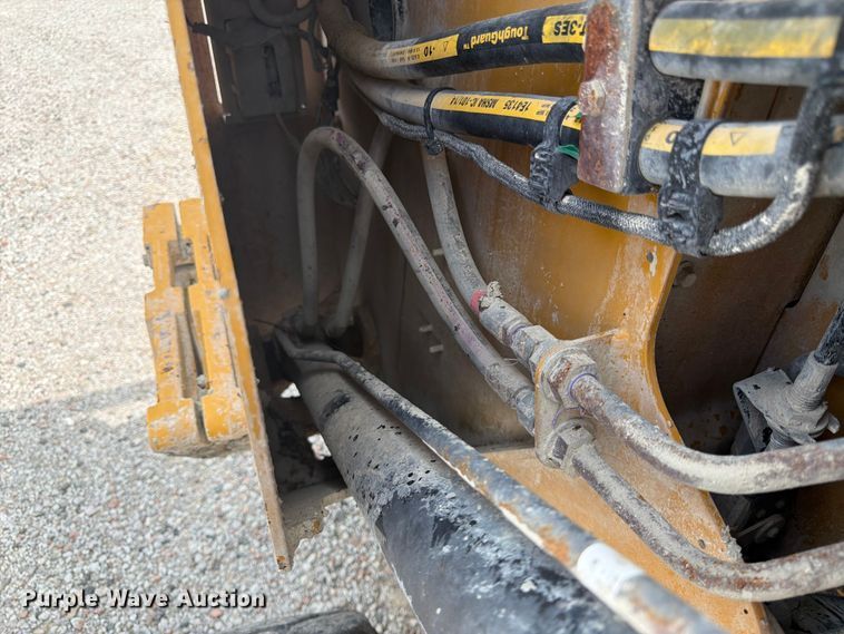 image for item FK3541 2014 Caterpillar 262D skid steer loader